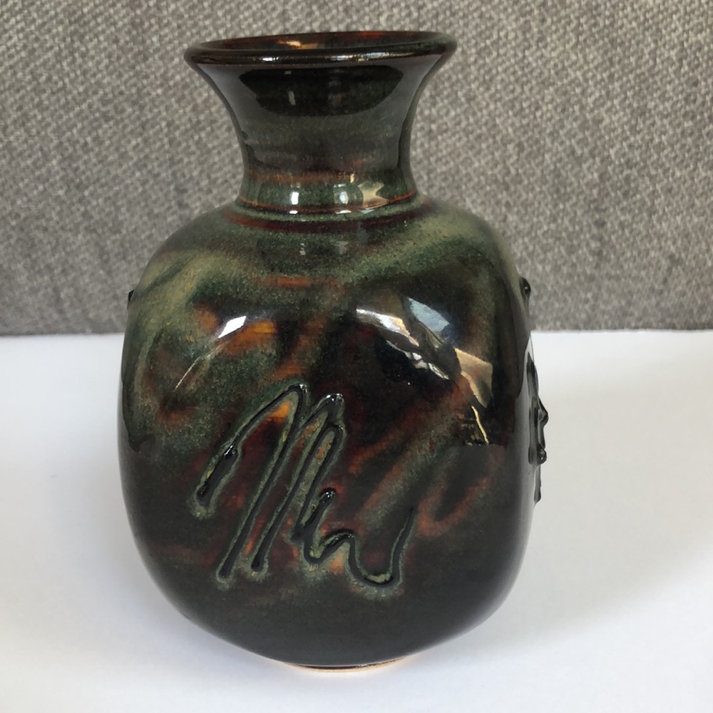 Wizard of clay pottery vase